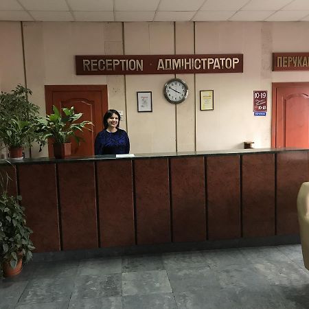 Zhovtnevyi Hotel Vinnitsja Eksteriør billede