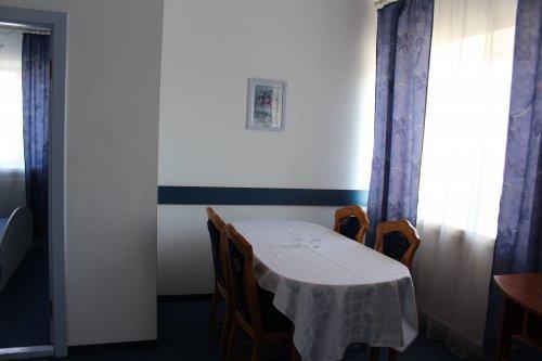Zhovtnevyi Hotel Vinnitsja Eksteriør billede